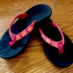 Olukai girls flip flops